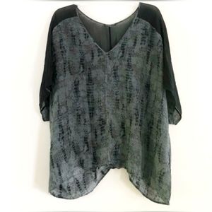 Eileen Fisher 100% silk reptile print blouse